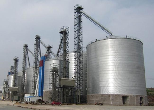 青海大型钢板库构造参数及水泥储存质量